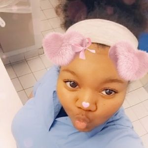 Meet your Posher, Charletta